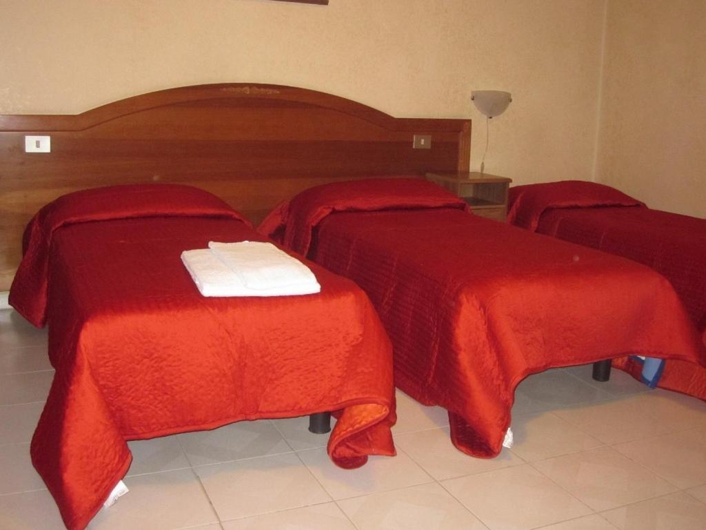 Hotel Vecchio Convento Bareggio Pokoj fotografie